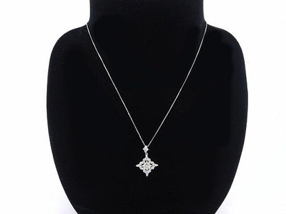 ダイヤ0.407ct+0.46ct Pt900 ネックレス中古  ひし形のトップがシャープで印象的なダイヤネックレスです♪