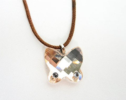 SWAROVSKI/スワロフスキー クリスタルバタフライ ネックレス チョーカー中古 蝶のクリスタルペンダントがとってもかわいいです☆