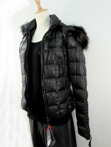 【】　DUVETICA/デュベティカ 　フード付　レディース　ダウンジャケット　【中古】 40 Мサイズ 9号 ファー 黒 ブラック