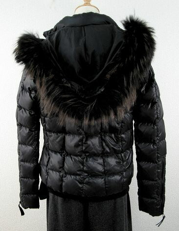 【】　DUVETICA/デュベティカ 　フード付　レディース　ダウンジャケット　【中古】 40 Мサイズ 9号 ファー 黒 ブラック