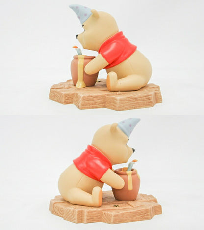 フィギュリン Pooh&Friends Hip,hip Poohray for birthdays. 中古 くまのプーさん 箱(ｹｰｽ)付/取説付