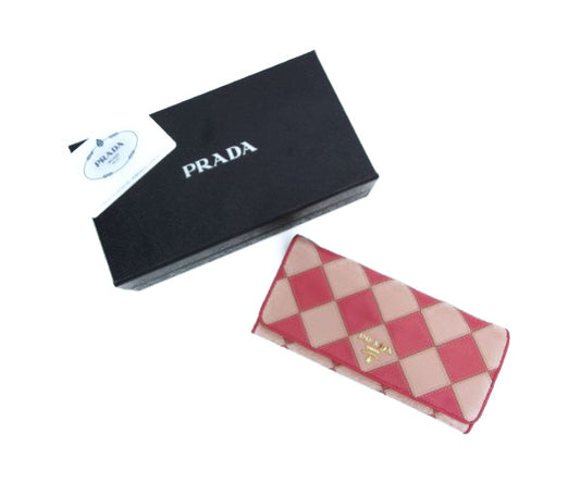 PRADA サフィアーノ 2つ折り長財布 中古  ２つ折り長財布 66,150円 箱(ｹｰｽ)付/Gｶｰﾄﾞ付