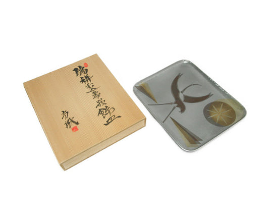 未使用品 小林尚 瑞祥打込象嵌飾皿 中古 鶴が描かれた飾皿です♪