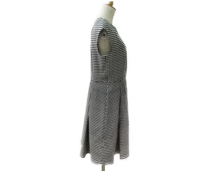 AKRIS/アクリス punto ノースリーブ プリーツ ワンピース 8 中古  水玉 ブラック ホワイト レディース ドット コットン