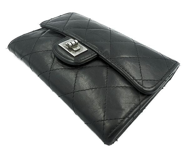 CHANEL シャネル マトラッセ 二つ折り財布 中古  11614821 ブラック 黒 ウォレット ブランド レディース おしゃれ