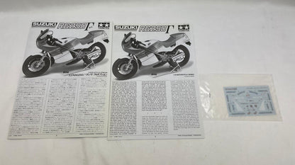 未使用品 TAMIYA スズキ RG250ガンマ プラモデル 中古 タミヤ バイク オートバイ 乗り物 ホビー 1/12 スケール