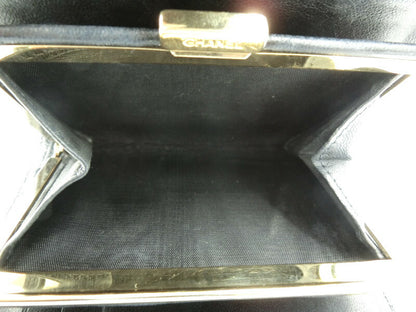 　CHANEL/シャネル キャビアスキン 二つ折り がま口 財布 中古 レザー ブラック 黒 CCマーク ロゴ