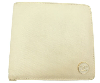 CHANEL ココボタン レザー 二つ折り財布 中古  アイボリー 白 ロゴ ブランド ウォレット