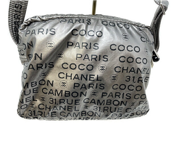 CHANEL シャネル アンリミテッド ショルダーバッグ 中古  12736017 グレー ナイロン ブランド 鞄 レディース ロゴ