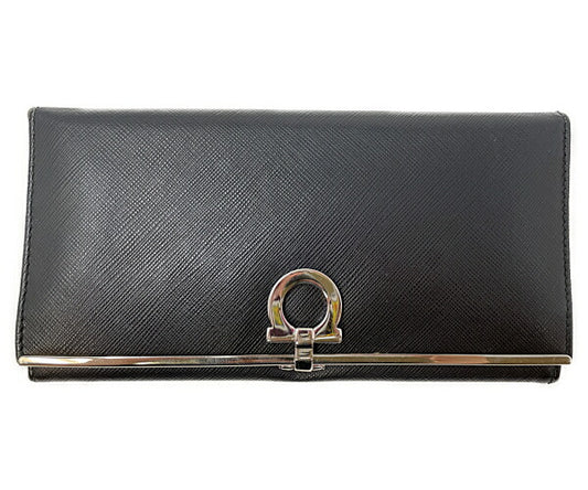 Salvatore Ferragamo サルヴァトーレフェラガモ ガンチーニ 二つ折り長財布 中古  ブラック 黒 ウォレット ブランド レザー レディース