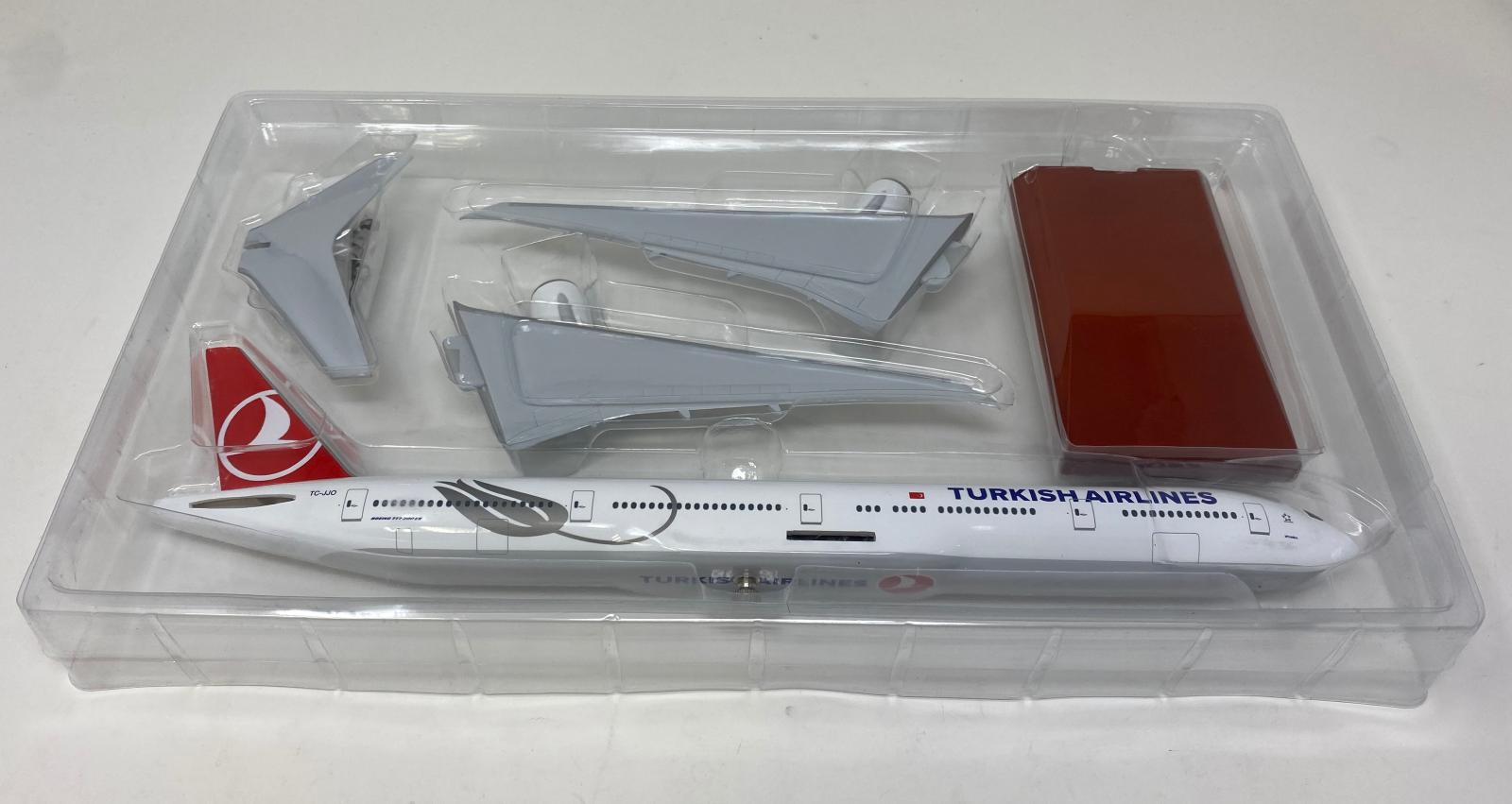 1/200 TURKISH AIRLINES ボーイング777 中古 飛行機 模型 プラモデル ホビー 乗り物 コレクション スケール