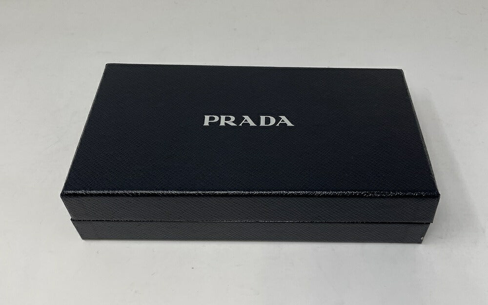 PRADA サフィアーノ 二つ折り 長財布 パスケース付 中古  プラダ 定期入れ 小銭入れ 収納 ブランド ホック レディース