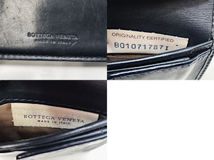 BOTTEGA VENETA ボッテガヴェネタ イントレチャート 二つ折り財布 中古  B01071787I ブラック 黒 ウォレット レザー ブランド メンズ