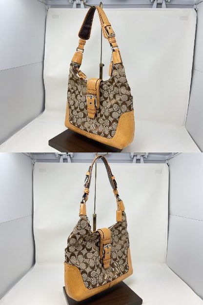 COACH コーチ シグネチャー ショルダーバッグ 中古  6824 ベージュ 鞄 レディース おしゃれ ブランド