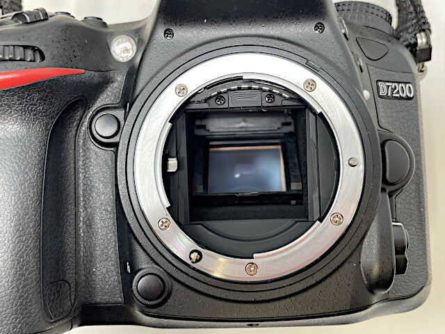 NIKON ニコン D7200 18-140mm VR LK レンズキット デジタル 一眼レフ カメラ 中古  2416万画素 撮影 写真 初心者 軽量 デジカメ