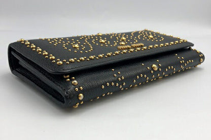 miu miu ミュウミュウ スタッズ パスケース付 長財布 中古  ２つ折り長財布 ブランド ブラック 黒 レディース レザー