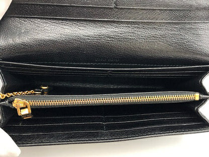 miu miu ミュウミュウ スタッズ パスケース付 長財布 中古  ２つ折り長財布 ブランド ブラック 黒 レディース レザー