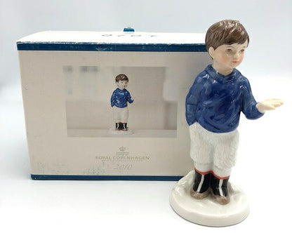 Royal Copenhagen イヤーフィギュリン 2010 ボーイ MALIK 中古  ロイヤルコペンハーゲン 男の子 2010年 置物 置き物 少年