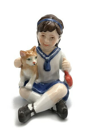 Royal Copenhagen イヤーフィギュリン 2011 ガール ANNA 中古  ロイヤルコペンハーゲン 置物 少女 2011年 女の子