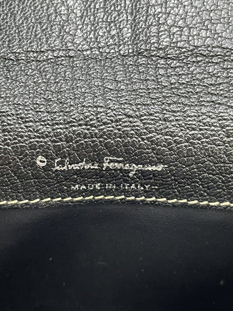 Salvatore Ferragamo レザー Wホック 財布 中古  サルバトーレ フェラガモ 本革 コンパクト ミニ パスケース