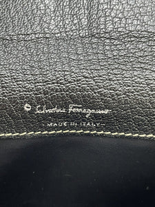 Salvatore Ferragamo レザー Wホック 財布 中古  サルバトーレ フェラガモ 本革 コンパクト ミニ パスケース