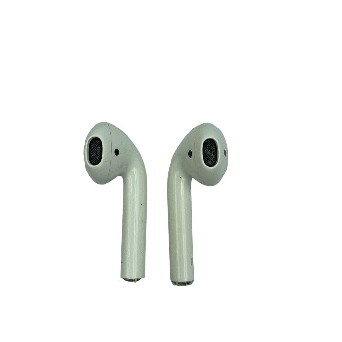 Apple AirPods with Charging Case 中古 1