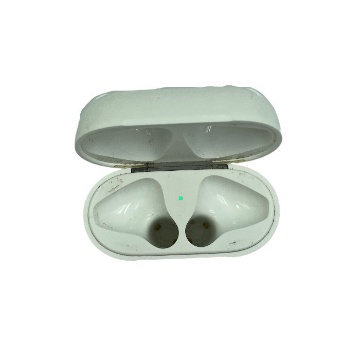 Apple AirPods with Charging Case 中古 1