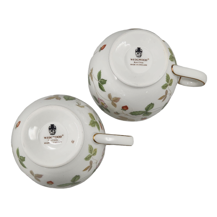 WEDGWOOD ウェッジウッド ワイルドストロベリー カップ＆ソーサー ペア 2客セット 中古 1